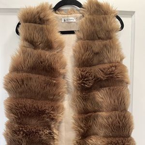 Women feather vest